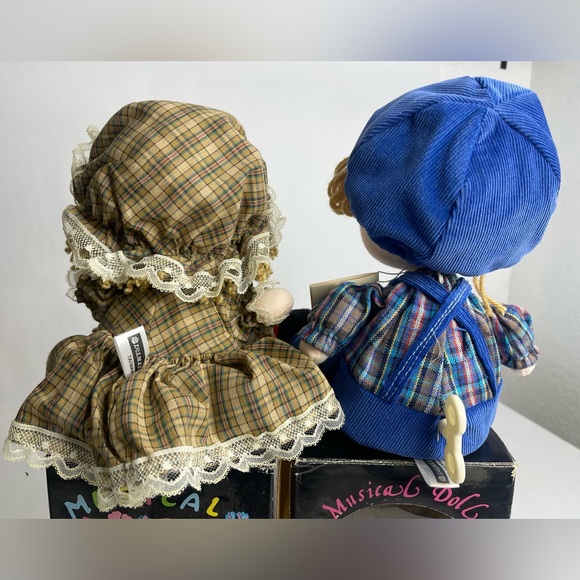 Vintage 90s Dollmax Bundle of 2 ANIMATED WIND UP DOLLS WITH MUSIC BOX HTF - Picture 5 of 13